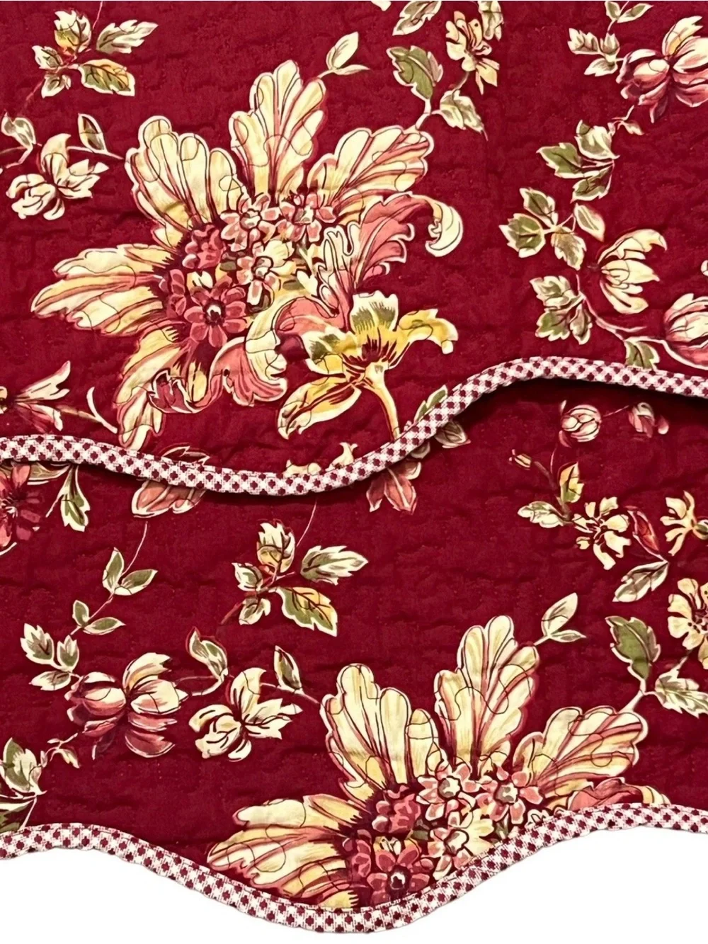 Waverly quilted tab